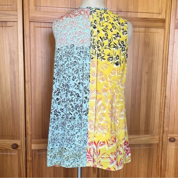 CAbi Medium Golden Glow Split Floral Sleeveless Shirt Tank Vibrant Long Length - Picture 4 of 11
